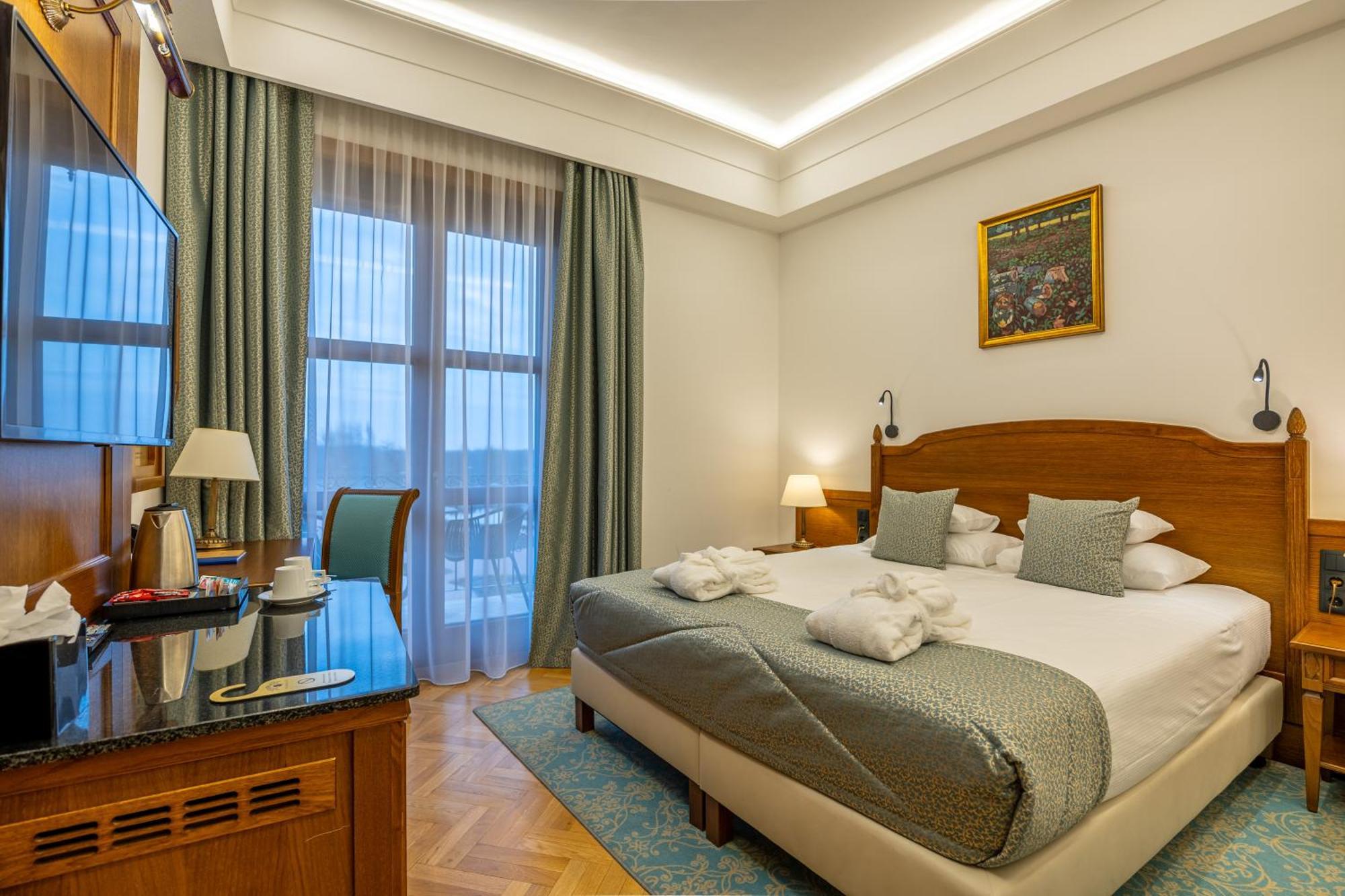 Hungarikum Hotel Lakitelek Екстер'єр фото